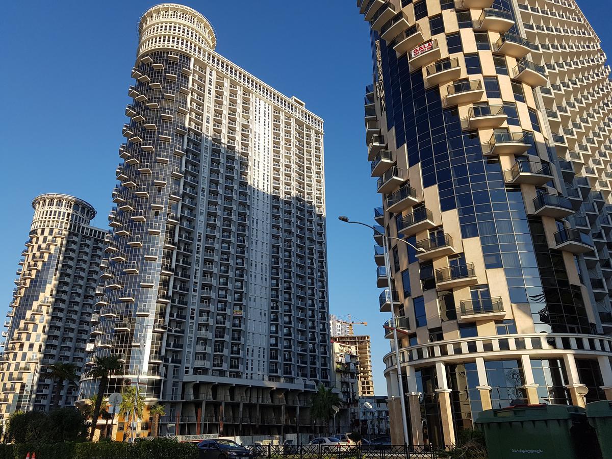 Panorama Sea Tower Aparthotel Batumi Ngoại thất bức ảnh