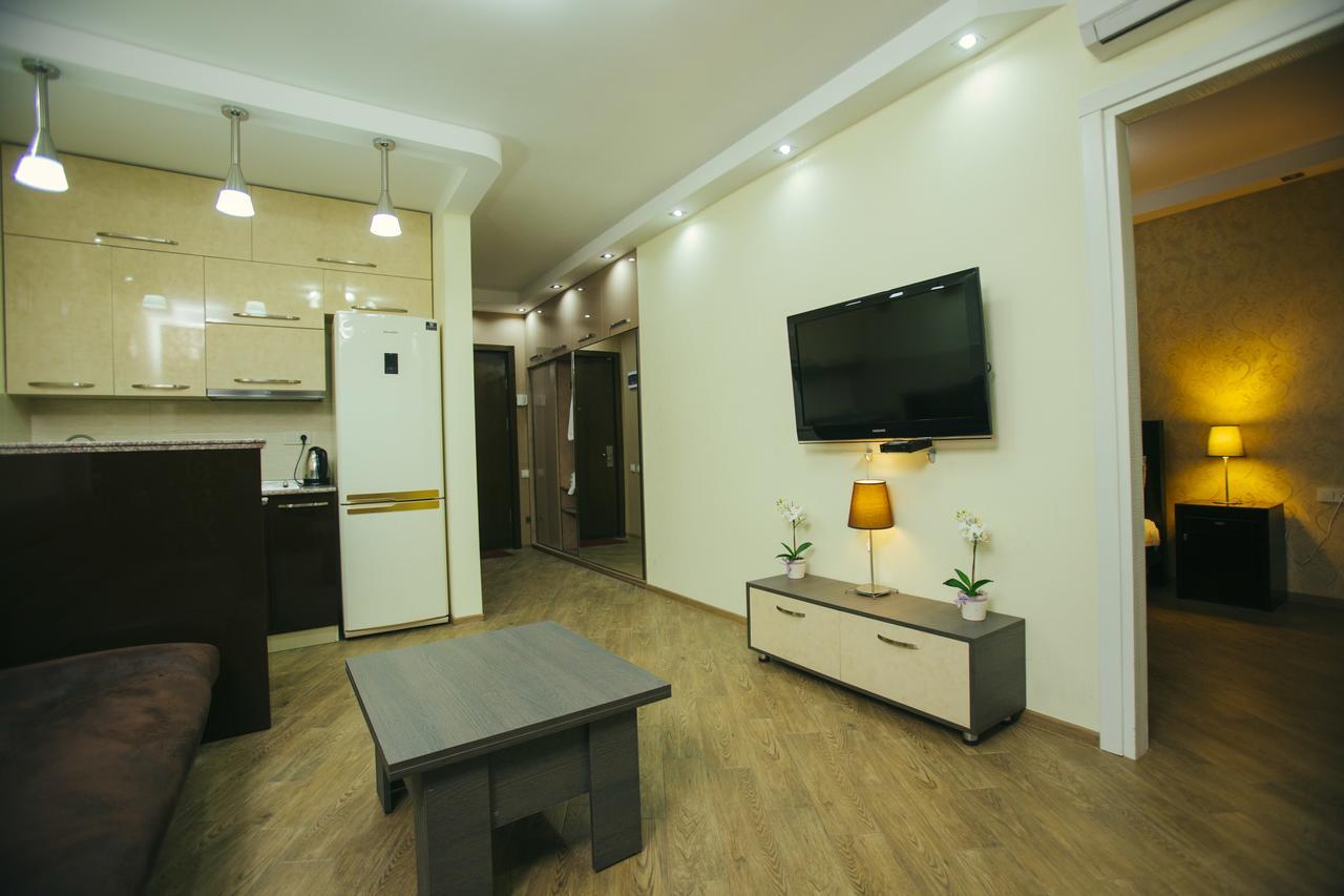Panorama Sea Tower Aparthotel Batumi Ngoại thất bức ảnh