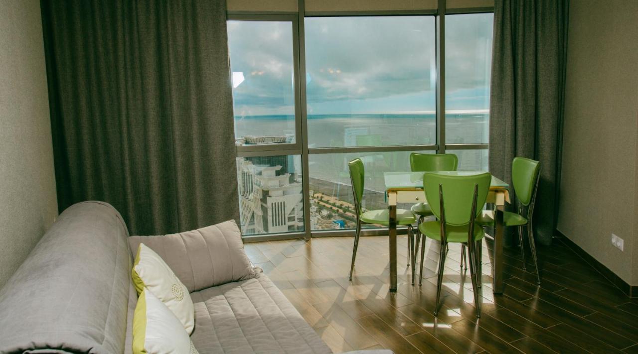 Panorama Sea Tower Aparthotel Batumi Ngoại thất bức ảnh